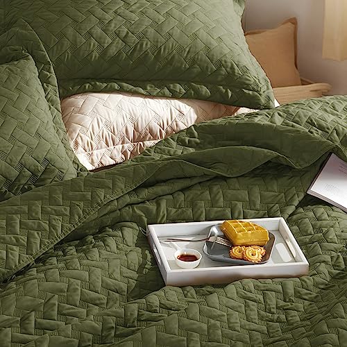 Image of Bedsure Quilts King Size - Lightweight Bedspreads King Size with Basket Weave Pattern, Soft Quilt Bedding Set, Olive Green Comforter Set Coverlet for All Seasons with 2 Pillow Shams (106 inch x 96 inch)