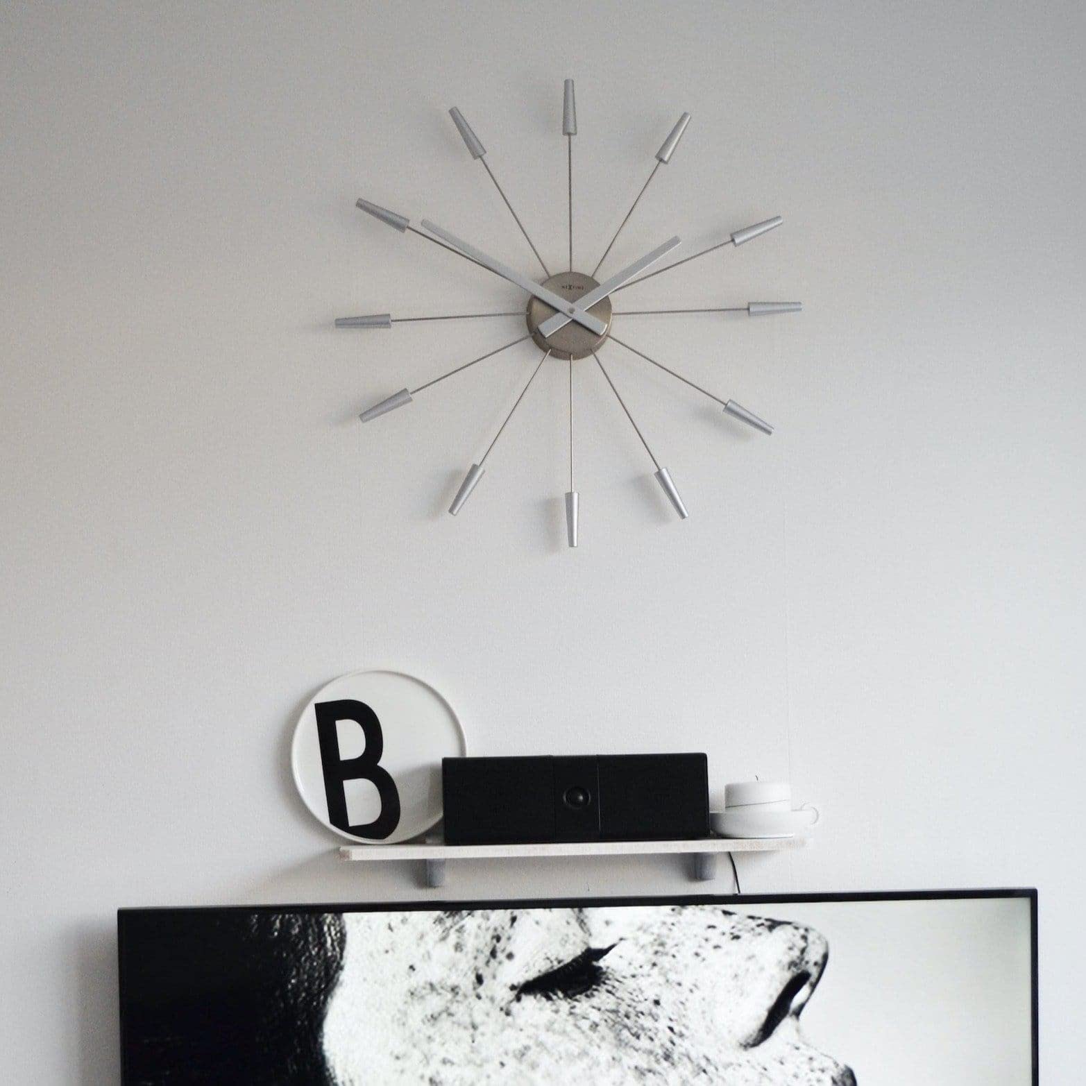 NeXtime reloj de pared "PLUG INN", muy silencioso, plateado, acero inoxidable, redondo, ø 58 cm