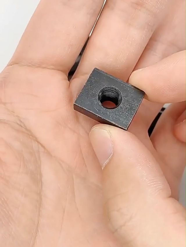 Lot De 5 Écrous à T (T-Slot Nut) En Acier Classe 10.9 - Filetage M8 - Pour Rainure 10mm