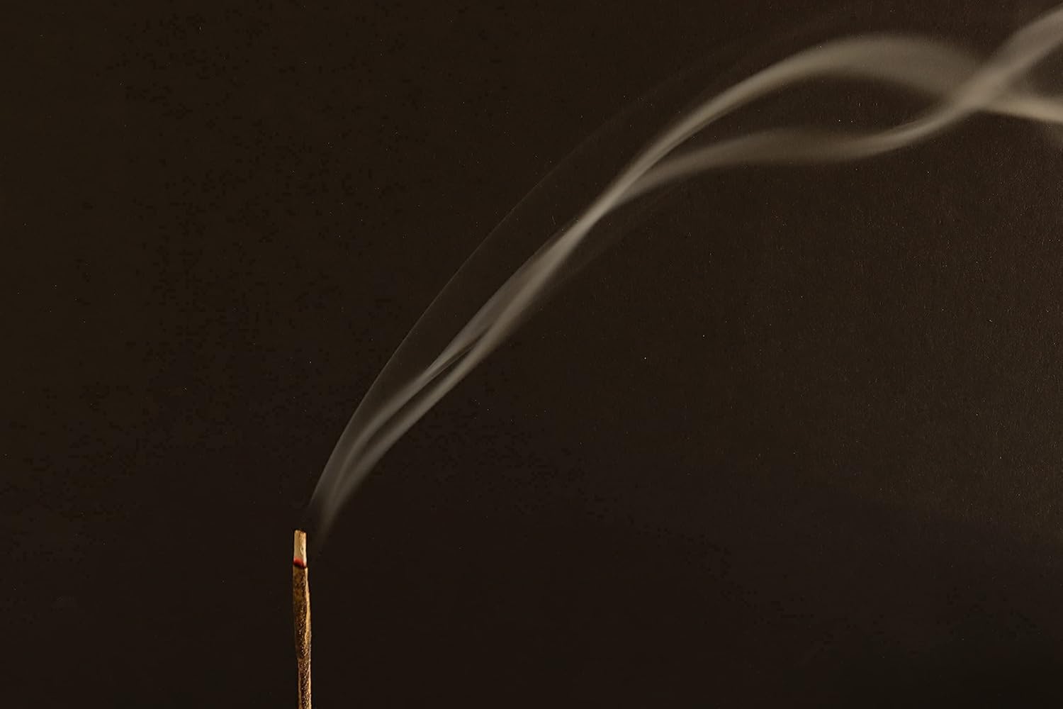 Oud Agarwood Incense Sticks - Artisan Luxury Masala Incense - Handrolled Long-Burning (75 Minutes) Extra-Thick Sticks - Exotic Divine Scent for Home, Spirituality & Meditation - Oudh - Image 4