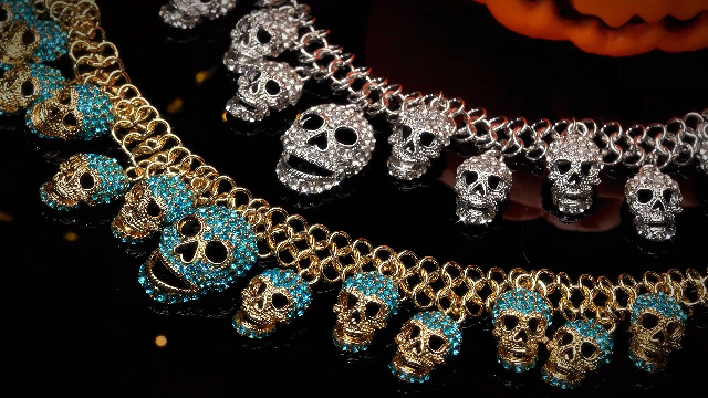 EVER FAITH Cranio Scheletro Collana per Donne, Halloween Jewelry Gotico Stile Choker 22.4