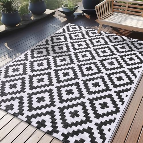 OLANLY Outdoor Rug Waterproof Reversible 5x8 ft, Durable Plastic Straw Patio Camping Carpet, Large Foldable RV Mat for Backyard, Deck, Picnic, Camper, Bench, All-Weather, Lightweight, Black & White