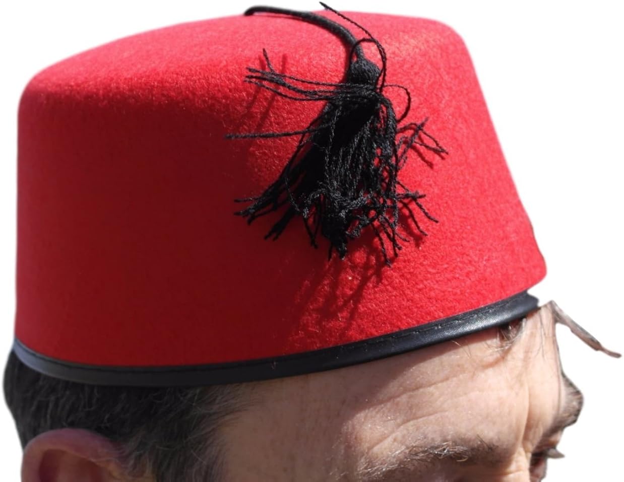 Chapeau Fez Rouge Style Marocain Avec Pompon Noir : Amazon.ca: Maison