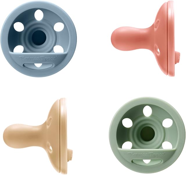 Tommee Tippee Breast-Like Dummy Symmetrical Teat 6-18m Silicone Pack of 4 | Lightweight One-Piece Design