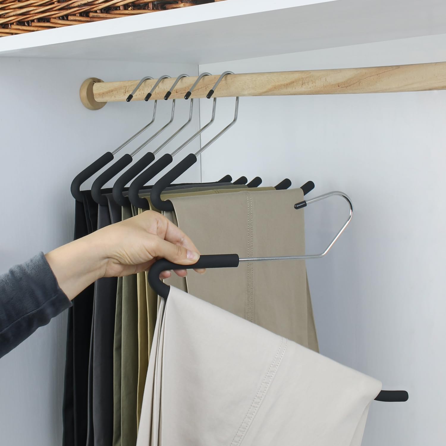 Perchas antideslizantes para pantalones, perchas de espuma con extremo abierto para hombres y mujeres, perchas de metal para pantalones que ahorran espacio para armario, falda y jeans, color