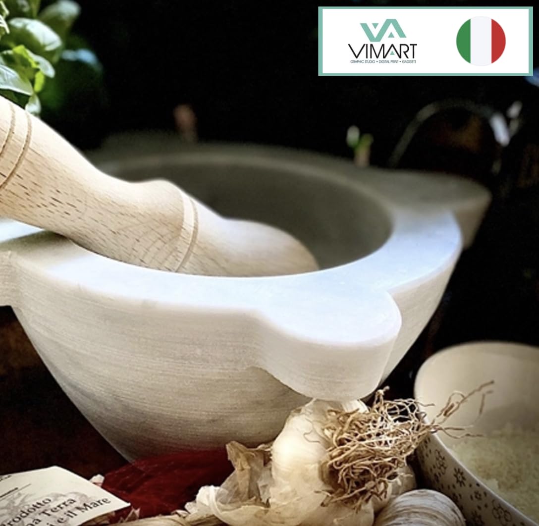 Mortaio e Pestello in Vero Marmo Bianco di Carrara – Lavorazione Artigianale Fatta a Mano – Set Professionale per Pesto, Spezie ed Erbe Aromatiche – Design Elegante e Stabile (19 cm)