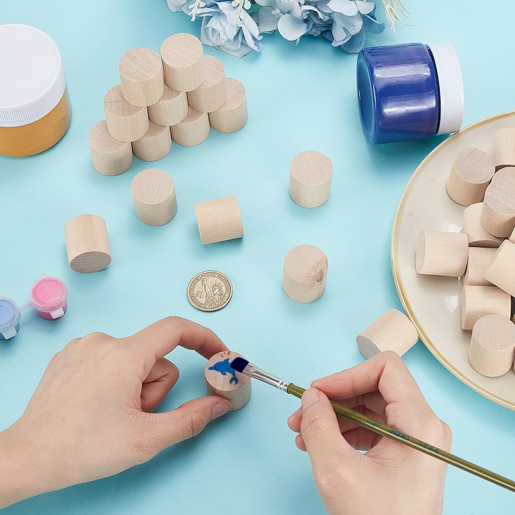 AHANDMAKER 100Pcs Wooden Craft Blocks Cylinders 25x25mm Wooden Small Cylinder Unfinished Wood Round Sticks Beech Wood Craft Stick for Crafts Making Painting Building Carving Home Garden Decor