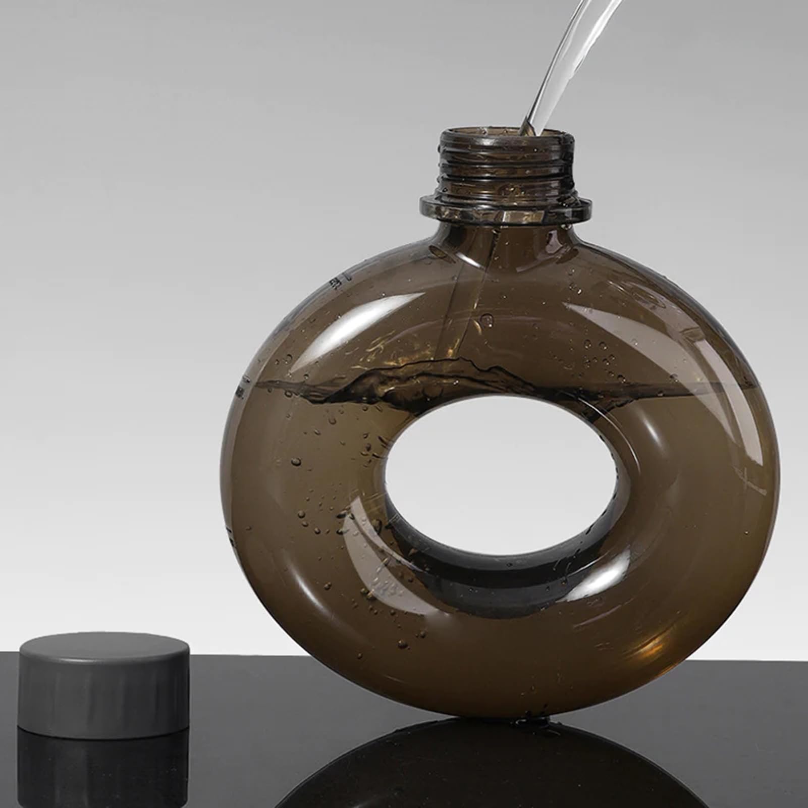 Amazon｜ドーナツ型ウォーターボトル、500mlドーナツファッション