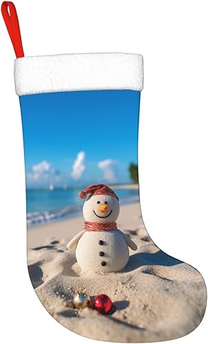 Miniatura 4 de LZQPOEAS Muñeco de nieve de arena en la playa, medias de Navidad de felpa personalizadas, decoraciones de medias colgantes de Navidad para