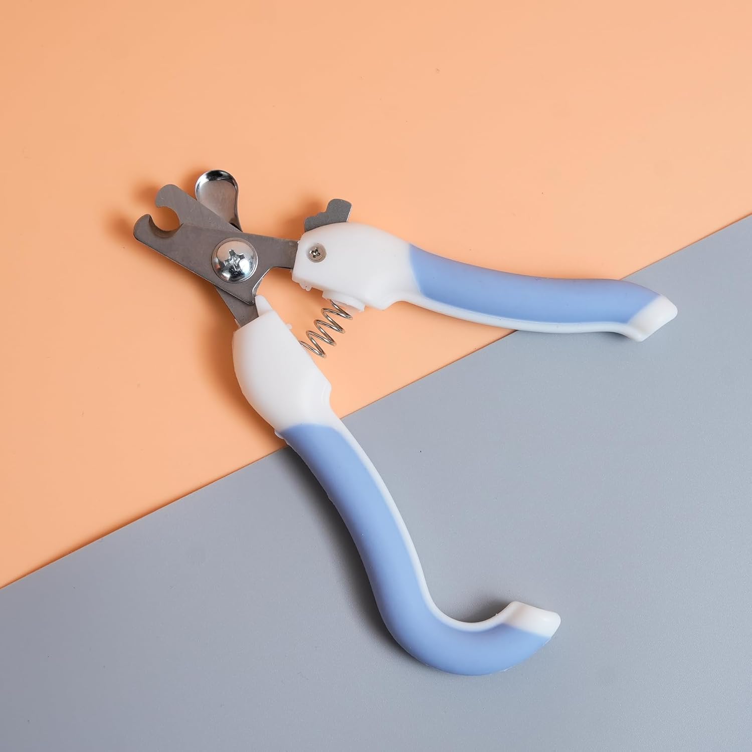 Dog and Cat Pets Nail Clippers and Trimmers - with Safety Guard to Avoid Overcutting Free Nail File