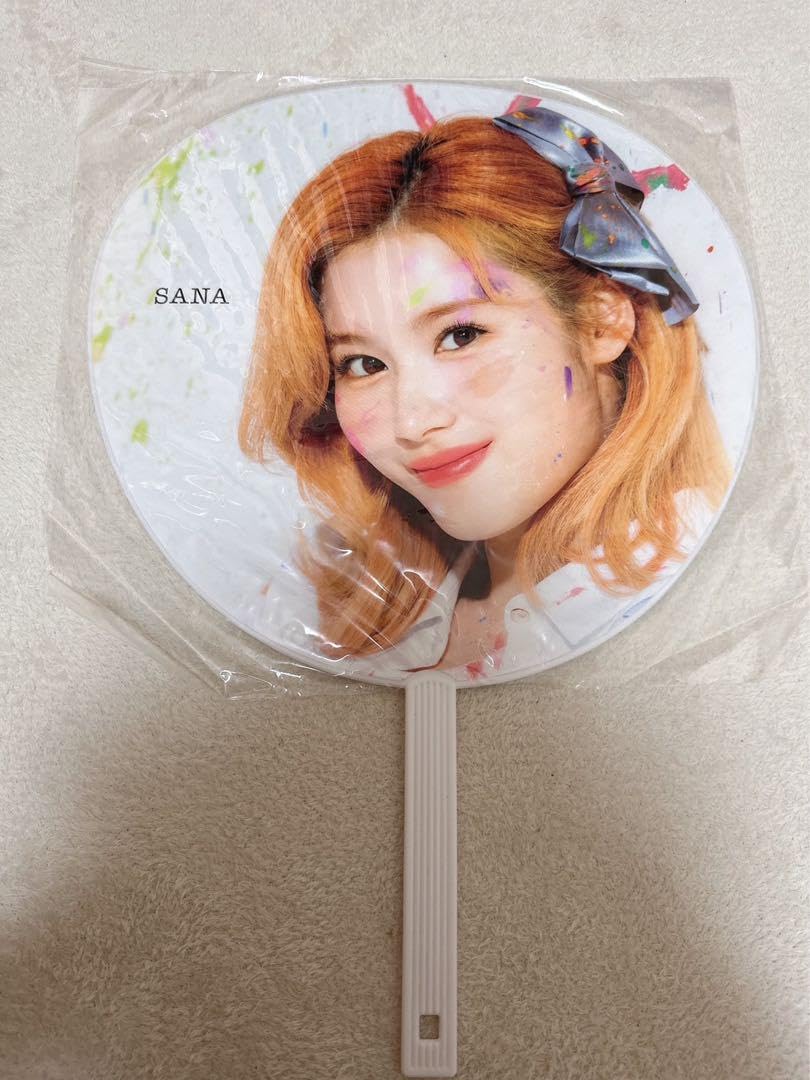 Amazon.co.jp: TWICE サナ うちわ : ホーム＆キッチン