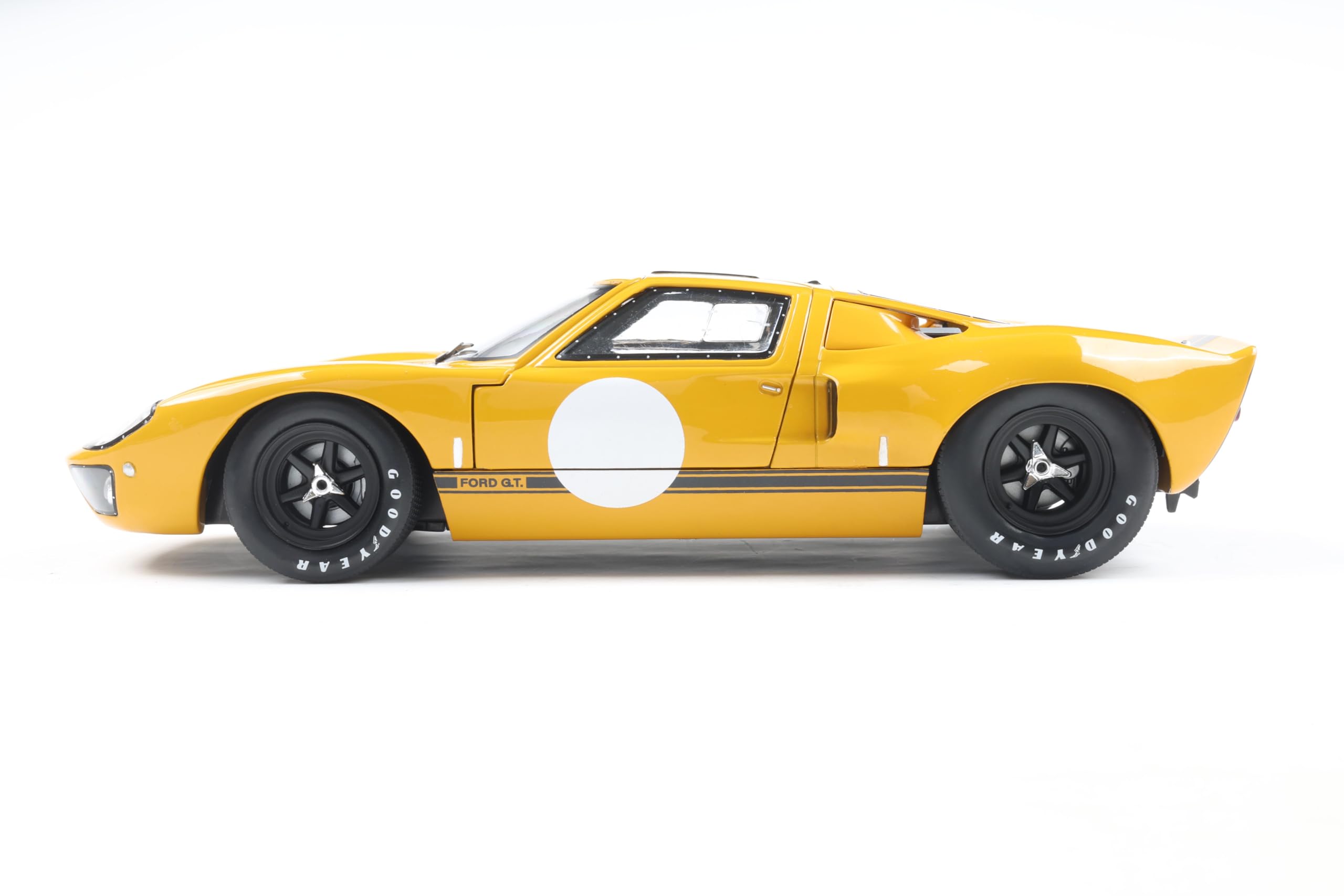 1:18 Ford GT40 MK.1 Yellow 1968