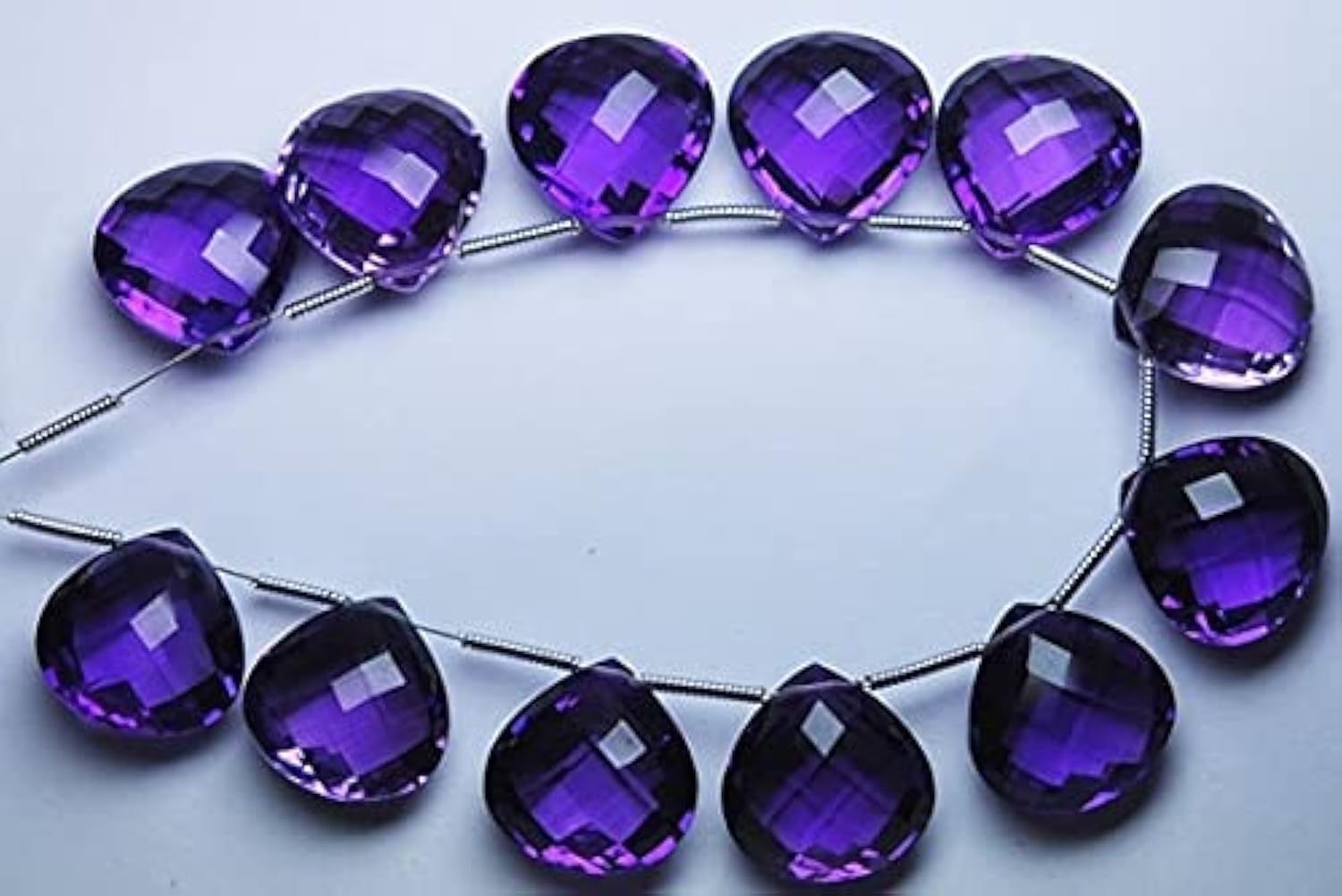 Améthyste violette 10mm LKBEADS 11 perles coeur pour fabriquer un cadeau d'anniversaire