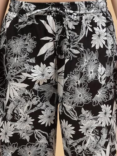 Image of Women's Cotton Kurta with Trousers Set, Floral Print, Regular Fit