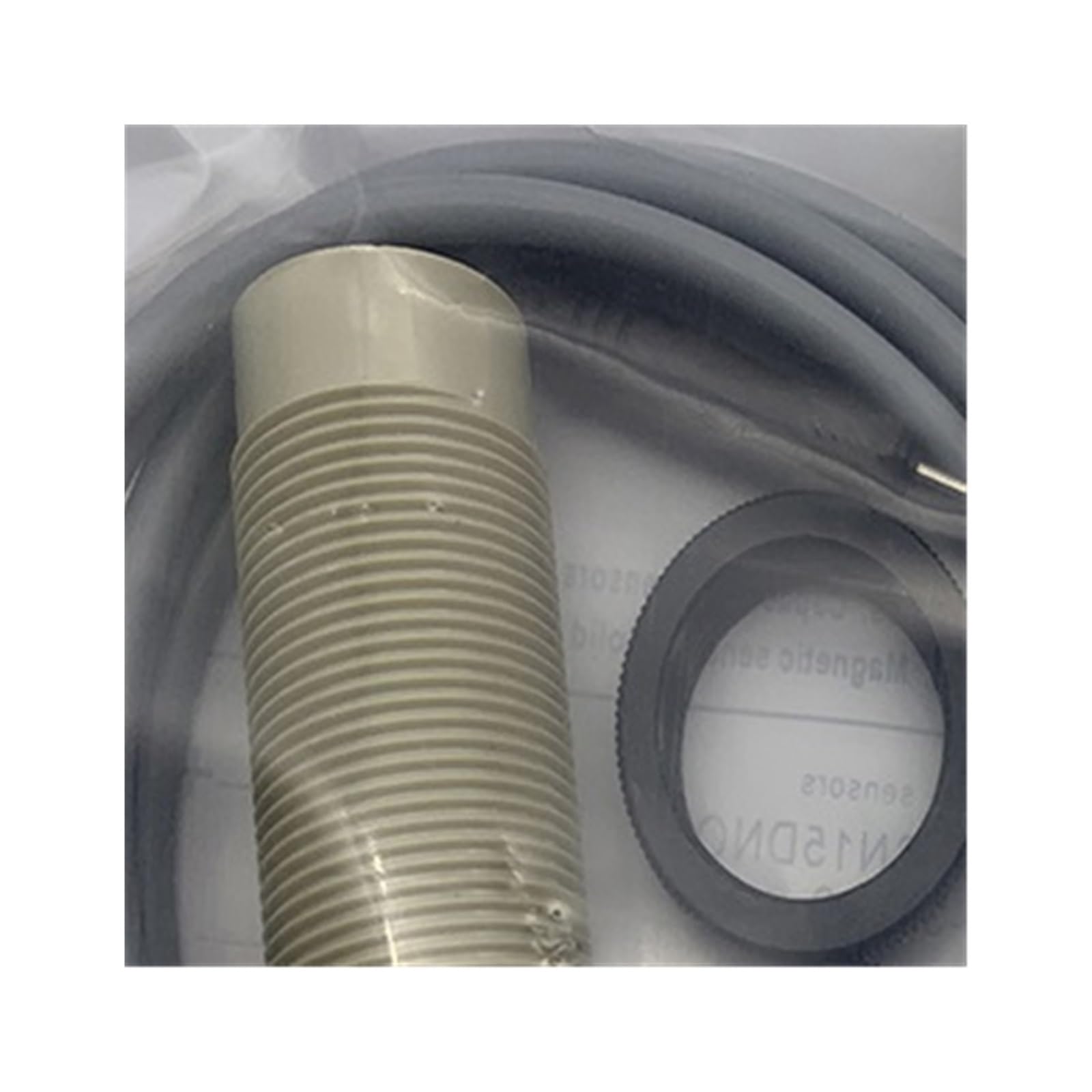 Capteur de proximité CR30SCN15DPO-E2 pour automatisme et convoyage