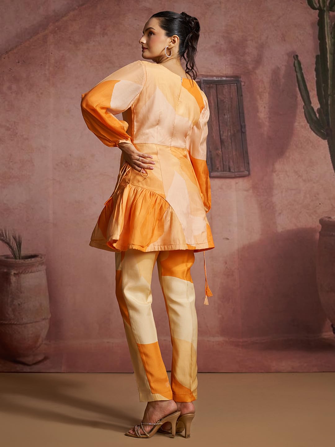 FUSIONIC Bold Abstract Orange Peplum Tunic Set with Balloon Sleeves and Straight Pants 3