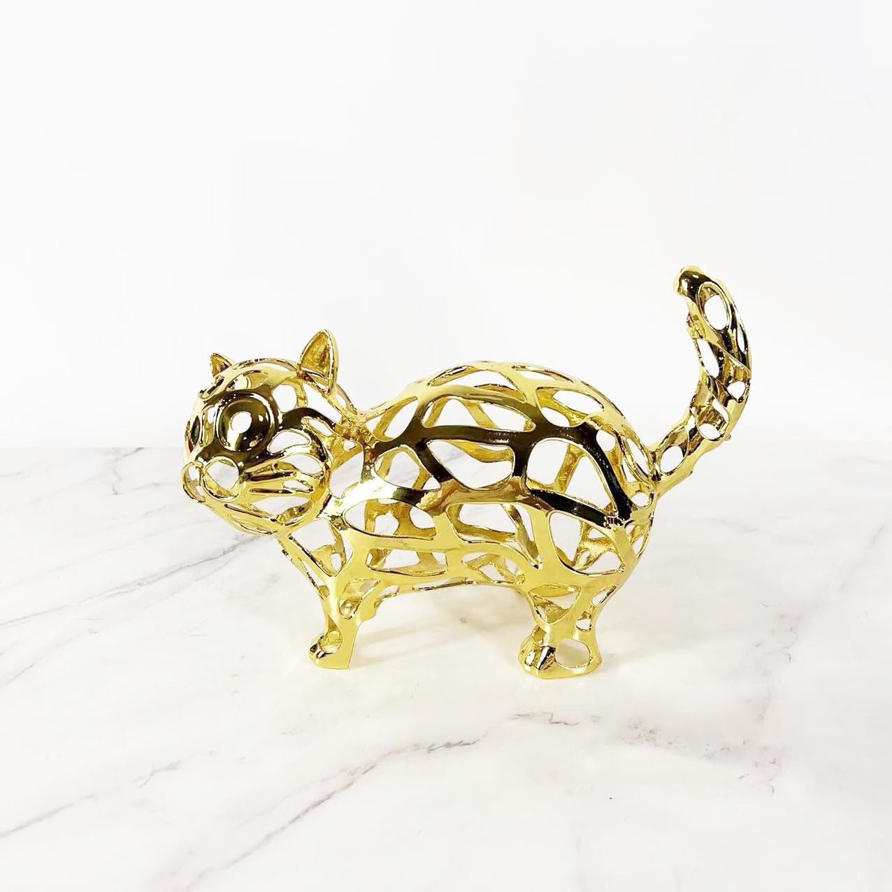 Aottsd Cat Gold Hollow Metal Animal Sculpture Modern Entryway Shelf Luxury Decor
