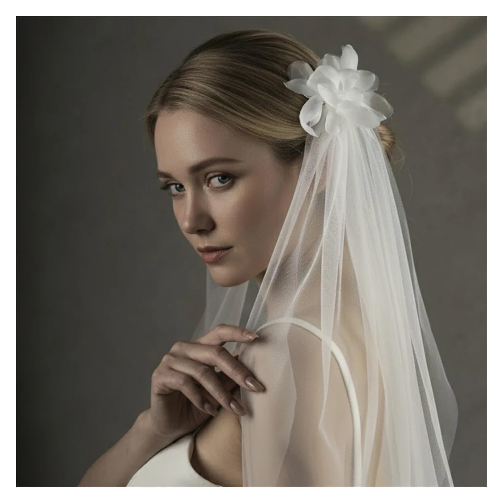 Ein Paar Brautschleier mit Clip, Ellenbogenlänge, personalisierte Hochzeitsaccessoires, Blumen-Damenkleid(Off White)