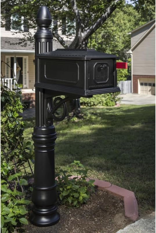 Stratford Plastic Mailbox and Post Combo