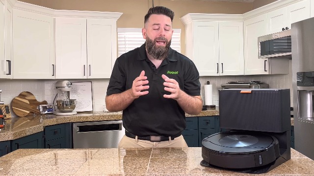 Amazon.com - Refurbished iRobot Roomba Combo J7+ Paired with Alexa