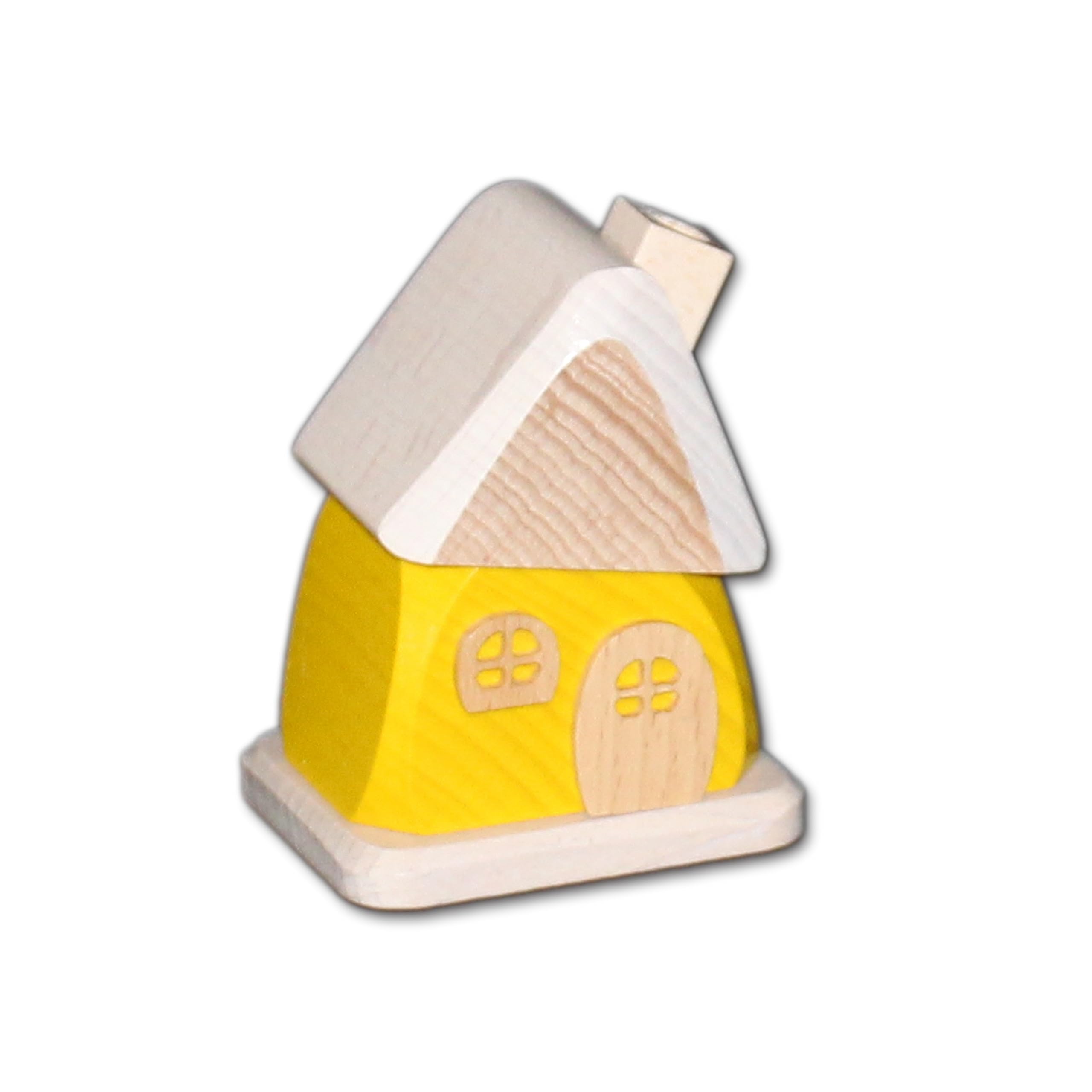 Maison de fumage en bois jaune pour une ambiance cocooning hivernale