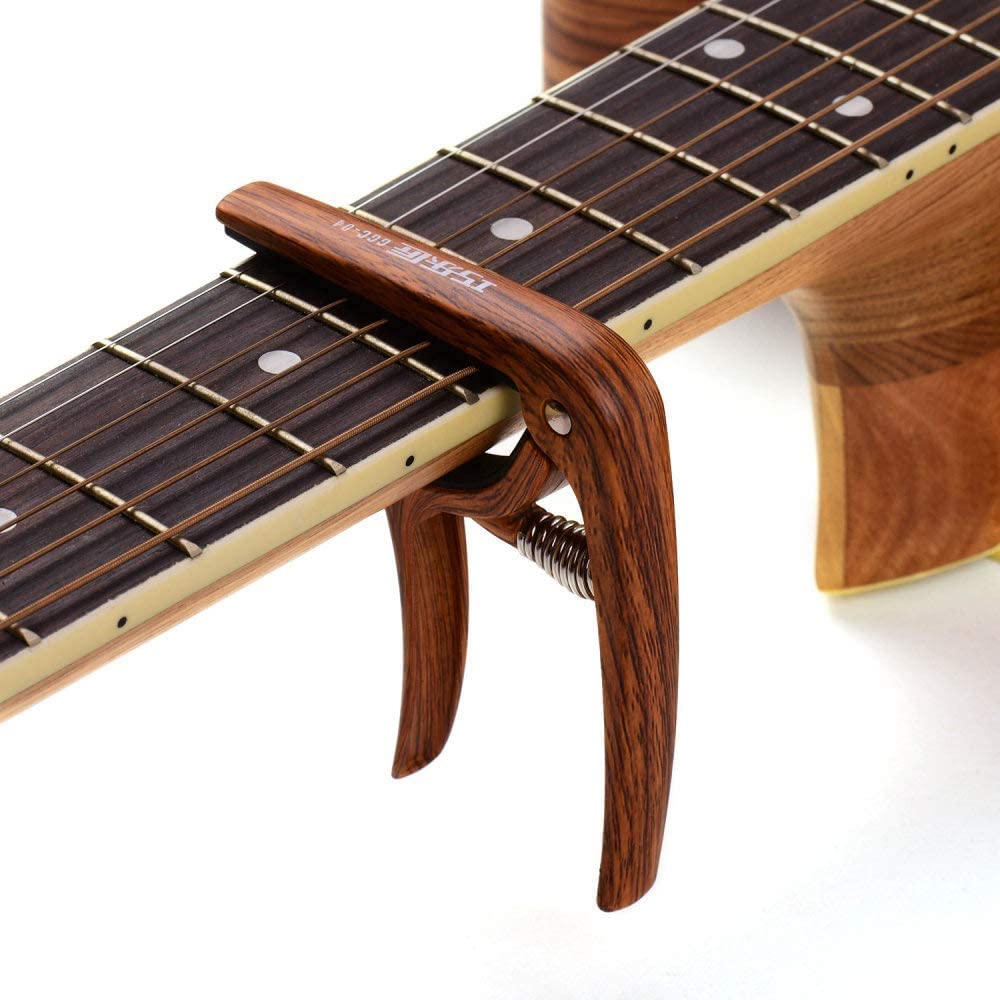 Certificazione di Sicurezza Accessori per Strumenti Musicali Capotasto per Chitarra Portatile Capotasto in Lega di Zinco Clip per variazione di Tono Design ergonomico per Chitarre Classiche
