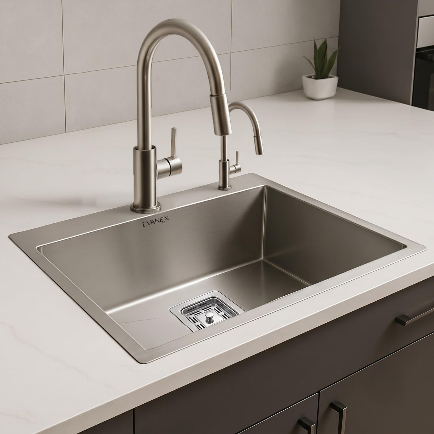 EVANEX Kitchen Sink with Tap Hole 24x18x10 Inch Handmade Single Bowl Sink for Kitchen 304 Grade Stainless Steel Sink with Waste Pipe, Coupling & Drain Basket