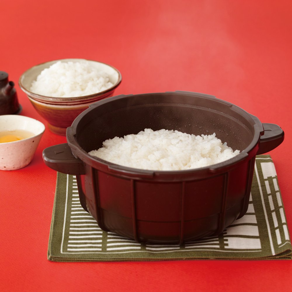Amazon｜マイヤー 旧タイプ「電子レンジ圧力鍋 2.3L」 ブラウン