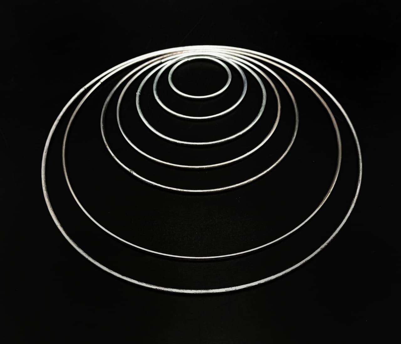 SATYAM KRAFTSATYAM KRAFT 7 Pcs(2 ",3 ",4 ",5 ",6 ",8 ",9 ")Metal Ring for Dream Catcher,Macramé Floral Hoop Wreath Balcony,Garden,Cafe Decoration,DIY Projects Wall Hanging Craft,Silver