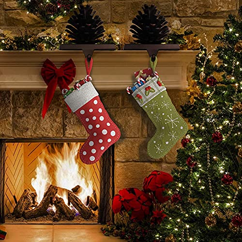Colgador de calcetines de chimenea anticaídas con piñas de pino 3D 7