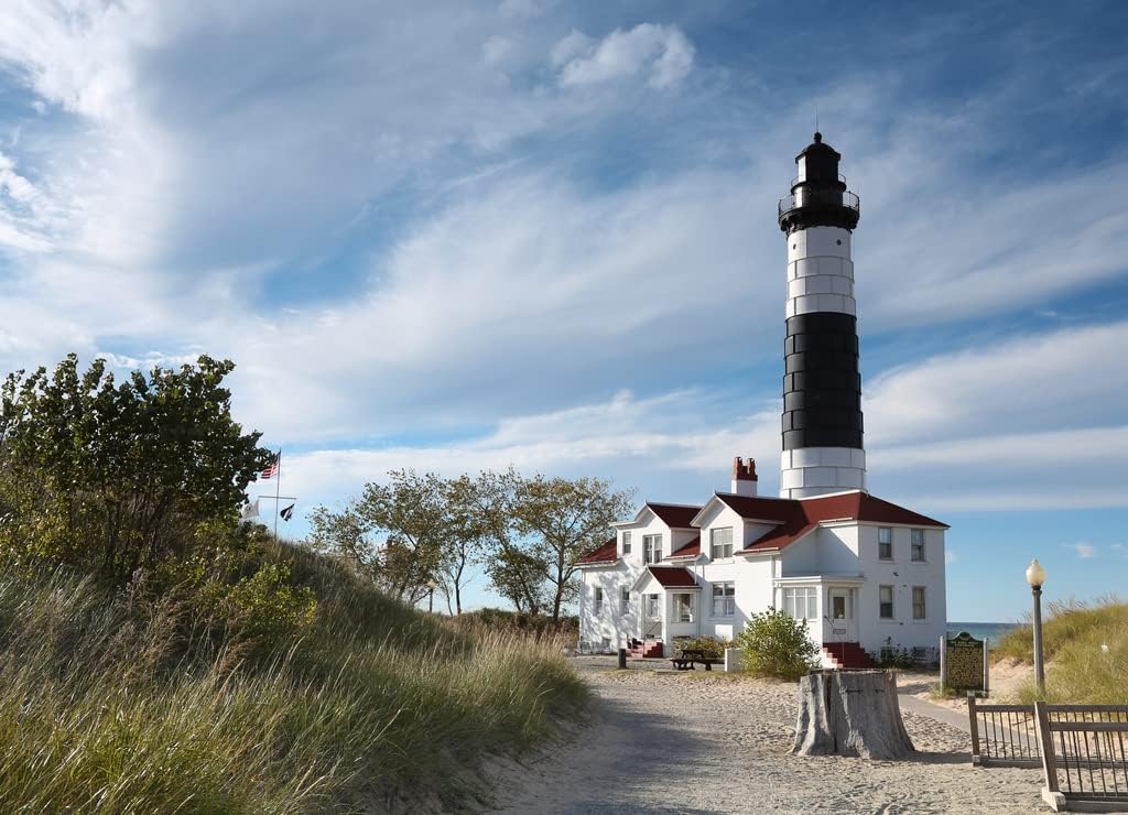 Noah Jigsaw Puzzle Big Sable Point Lighthouse, Ludington, Michigan 1000 Pieces