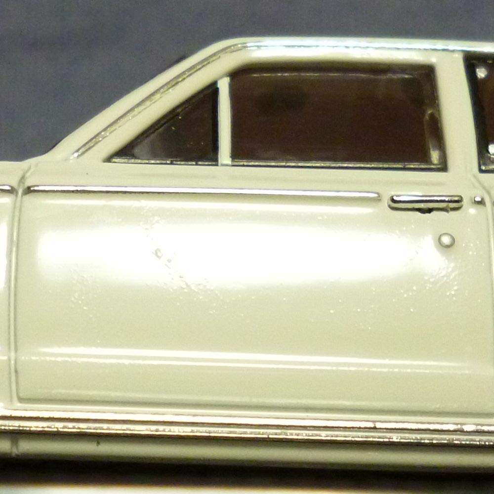 Amazon | エブロ 1/43 トヨタカローラ 1100 (1966) ホワイト 完成品