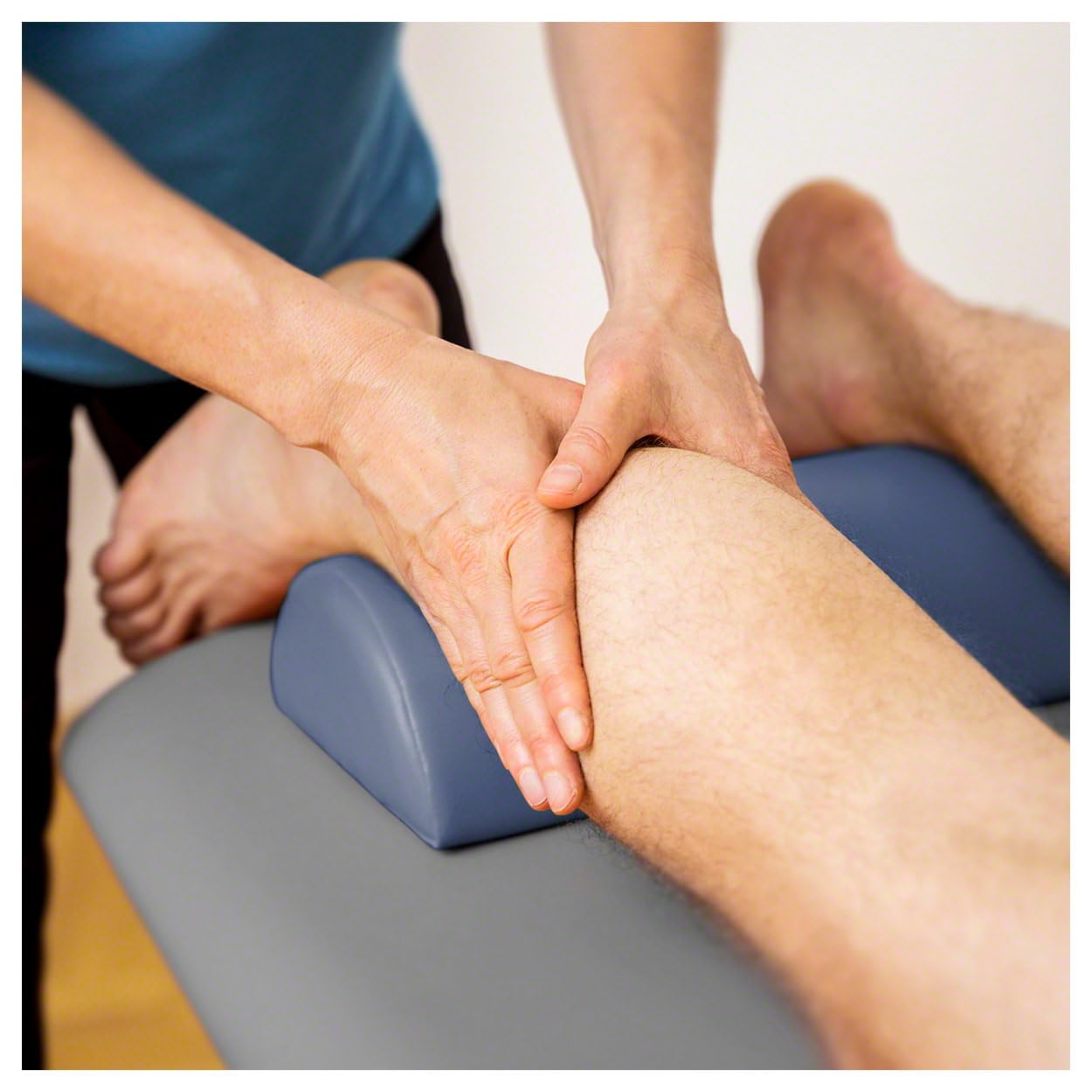 Sport-Tec Lagerungsrolle Lagerungskissen Knierolle Fitnessrolle für Massageliege 40x15x7,5 cm