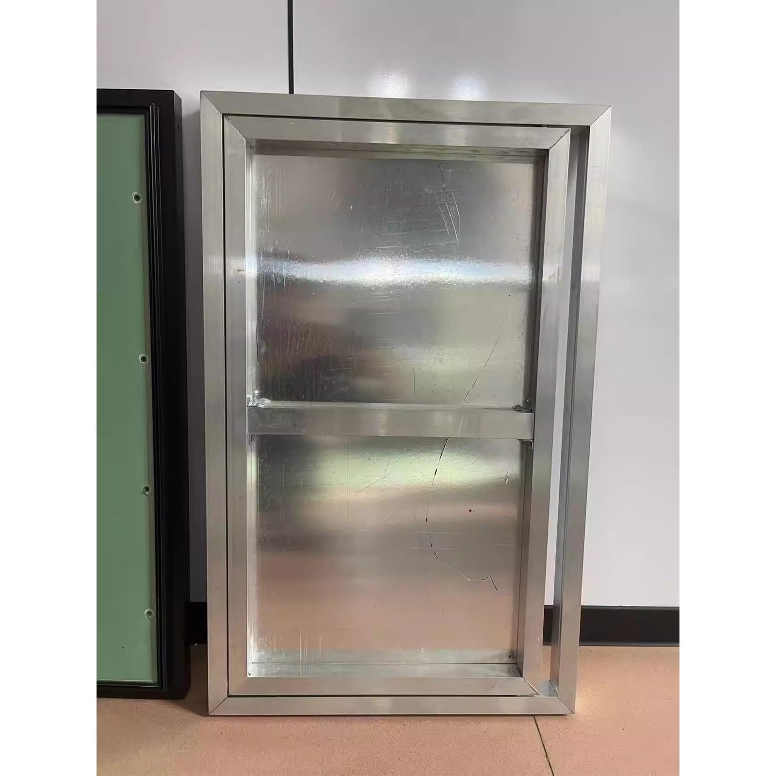 Porte d'accès carrelée à ouverture clic ouvert pour trappe d'inspection de salle de bain