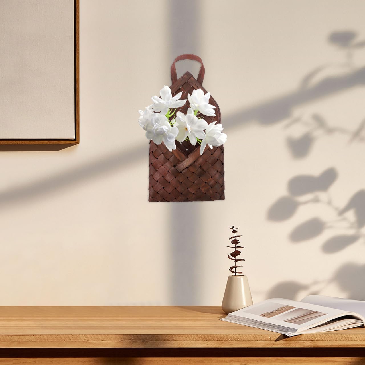 Cabilock Woven Hanging Basket Rustic Wall Hanging Basket for Flower Arrangement Kitchen Storage Organizer Woven Flower 12.20 X 6.49 X 2.55 in 1 pack