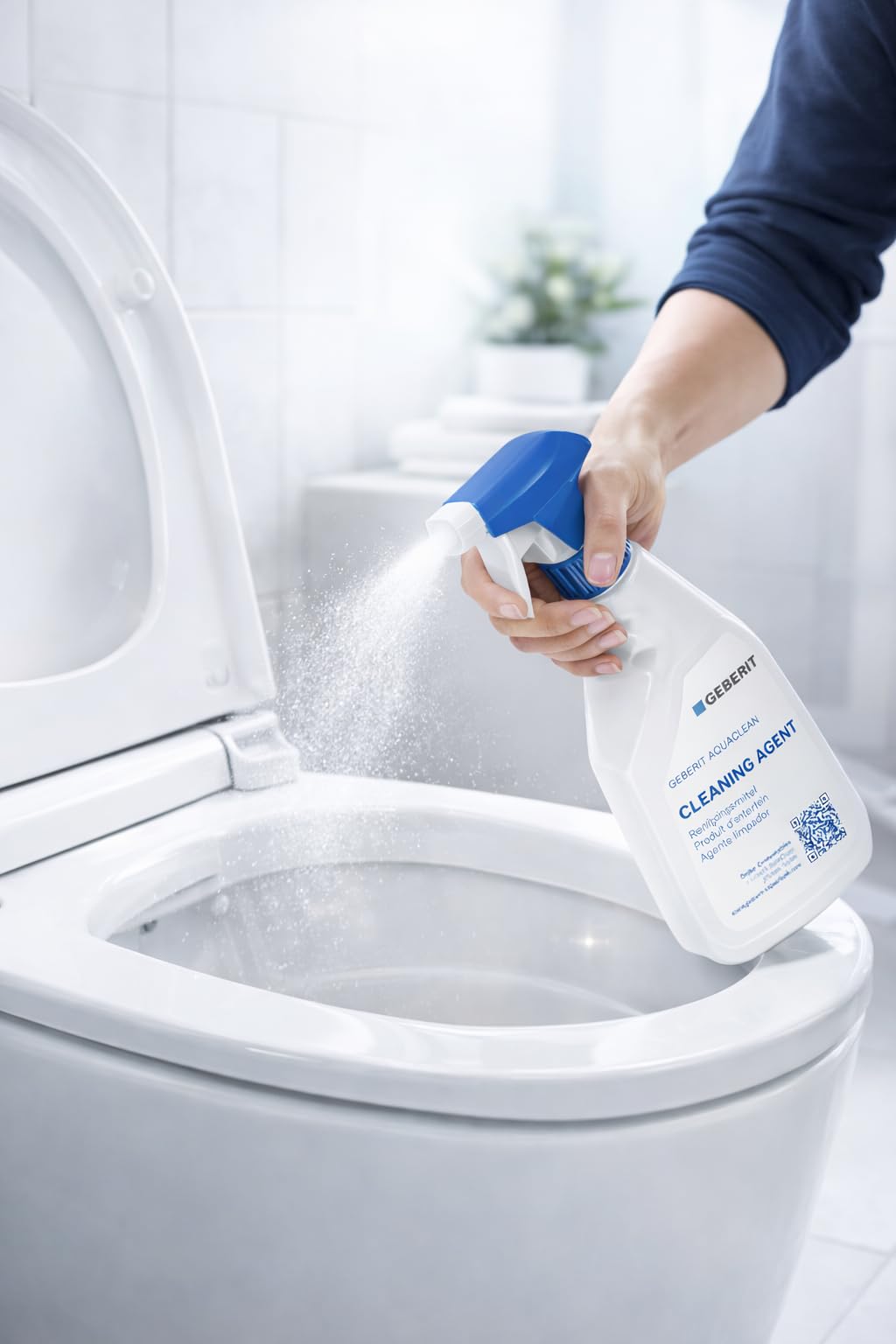 Geberit AquaClean Pflegeset – Reinigungsmittel 2 x 500 ml + Entkalkungsmittel 10 x 125 ml + Mikrofasertuch – Für gründliche Reinigung und Entkalkung Ihres Dusch-WCs