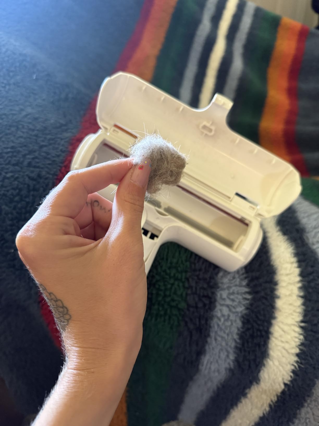 ChomChom Roller Pet Hair Remover and Reusable Lint Roller - Cat and Dog Hair Remover for Furniture, Couch, Carpet, Clothing and Bedding - Portable, Multi-Surface Fur Removal Tool (White) photo review