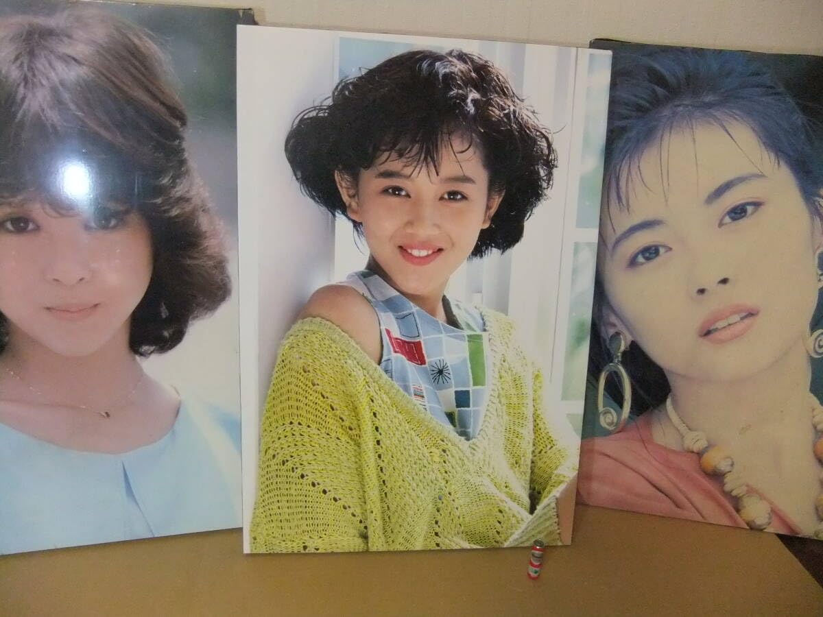 Amazon｜松田聖子 中山美穂 浅香唯 木製パネル 3枚セット レトロ 80