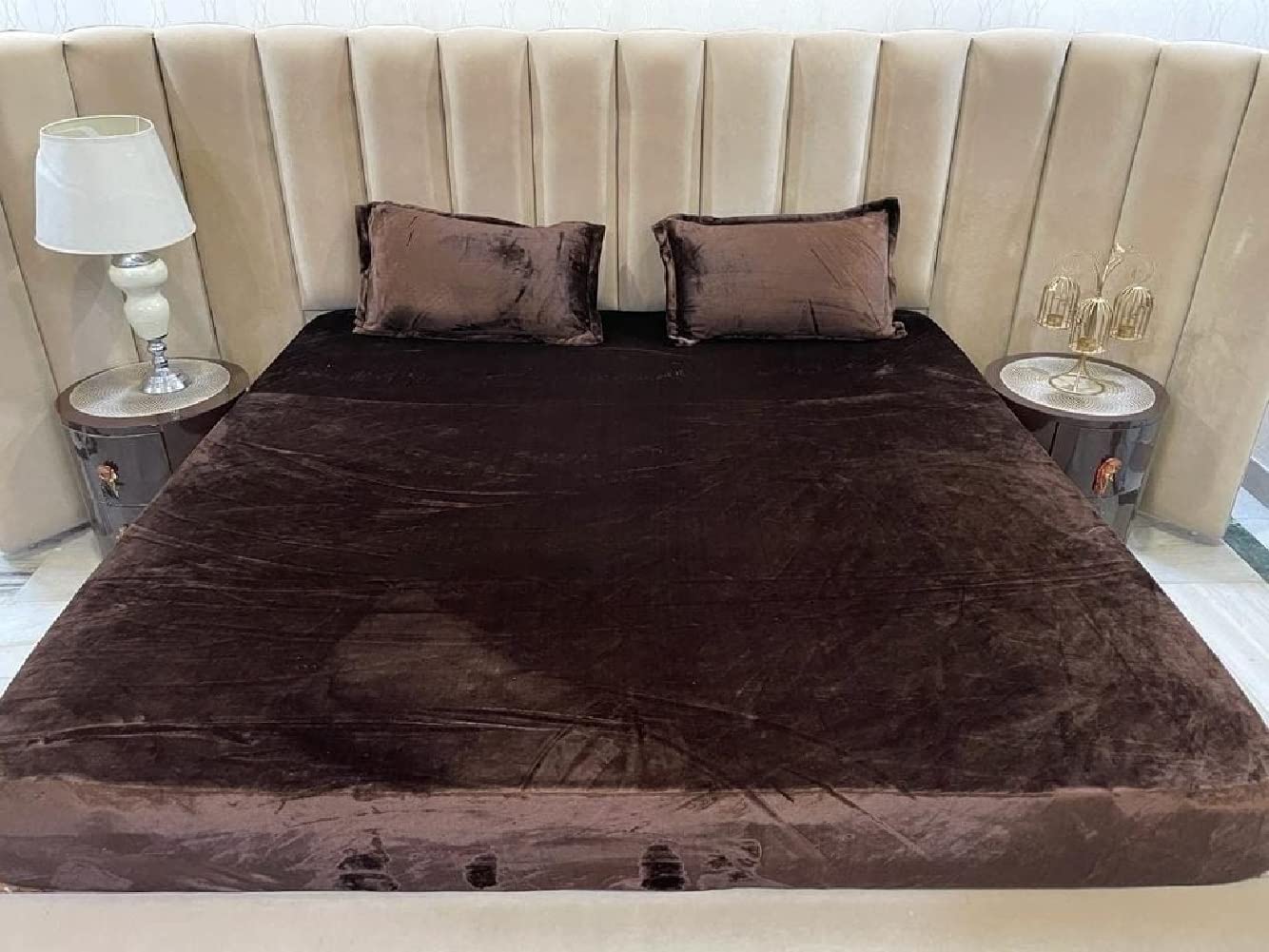 See full amazon price history chart for Shri Anand Creations Soft Velvet Warm Winter Solid Flannel Fleece Elastic Fitted Bedsheet for Double Bed King Size 90x100 inches with 2 Pillow Covers Double Bed Warm Bedsheet with Elastic Fitted-Brown Shri Anand Creations Soft Velvet Warm Winter Solid Flannel Fleece Elastic Fitted Bedsheet for Double Bed King Size 90x100 inches with 2 Pillow Covers Double Bed Warm Bedsheet with Elastic Fitted-Brown (B0BPMKG87G) Amazon Price History, Amazon Price Tracker