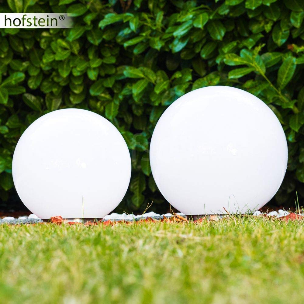 Lampada solare Nassau, set di 2 lampade a sfera, lampade a sfera in plastica bianca, Ø 25 e 30 cm con picchetto di terra, con interruttore on/off, lampade solari con interruttore crepuscolare