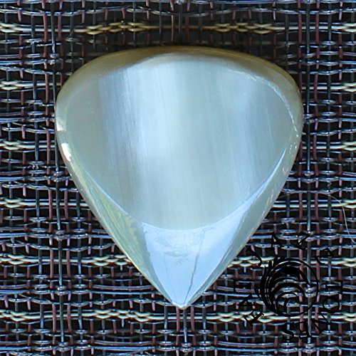 Jazz Tones Fat Cornet blanc (1), médiators de luxe - Les Beatles, Paul McCartney, John Lennon, RIngo Starr, George Harrison Jazz Tones Fat Cornet blanc (1), médiators de luxe – Image 3
