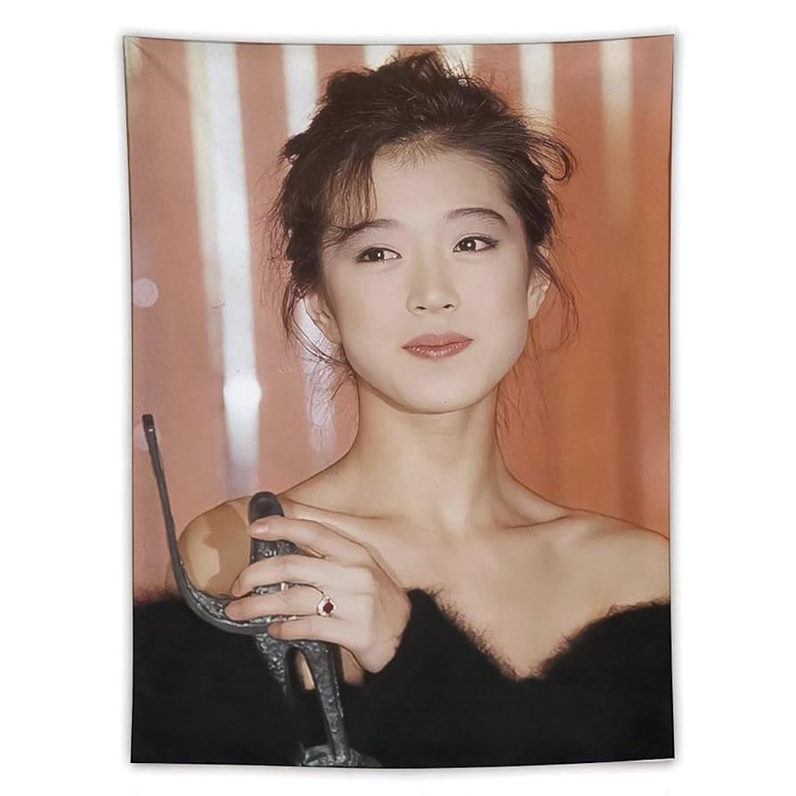 Amazon.co.jp: 中森明菜 タペストリー 吊り下げ ウォール