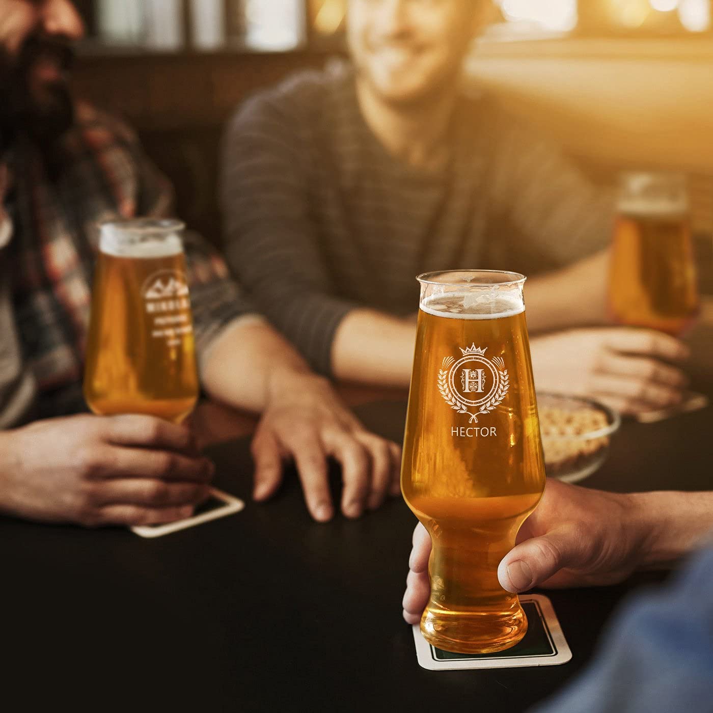 Maverton Ensemble de Chopes à Bière Personnalisées de 0,4l | 400ml, Verres de haute qualité avec gravure pour homme, Cadeau pour tous les amateurs de bière, Monde