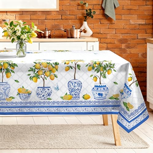 Nappe de cuisine aux citrons pour un dîner estival en terrasse