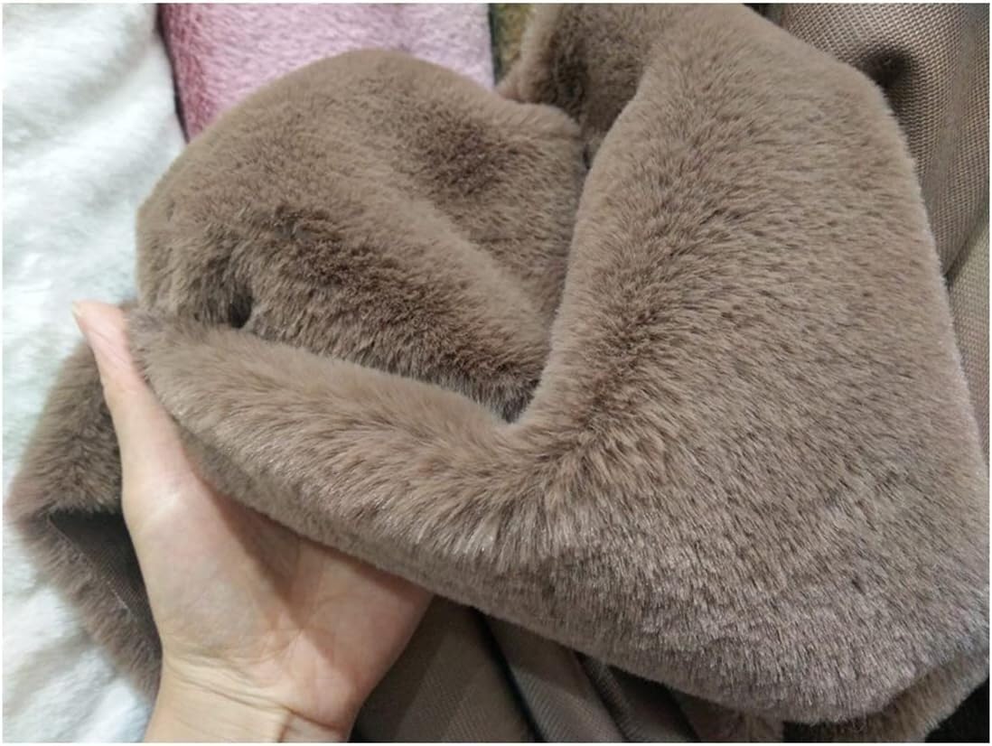 MekUk Artificial fur fabric Faux Fur Fabric 160x50cm Cute Short Pile Faux Fur Fabric for Coat Collar, Costume, Decoration(Braun)