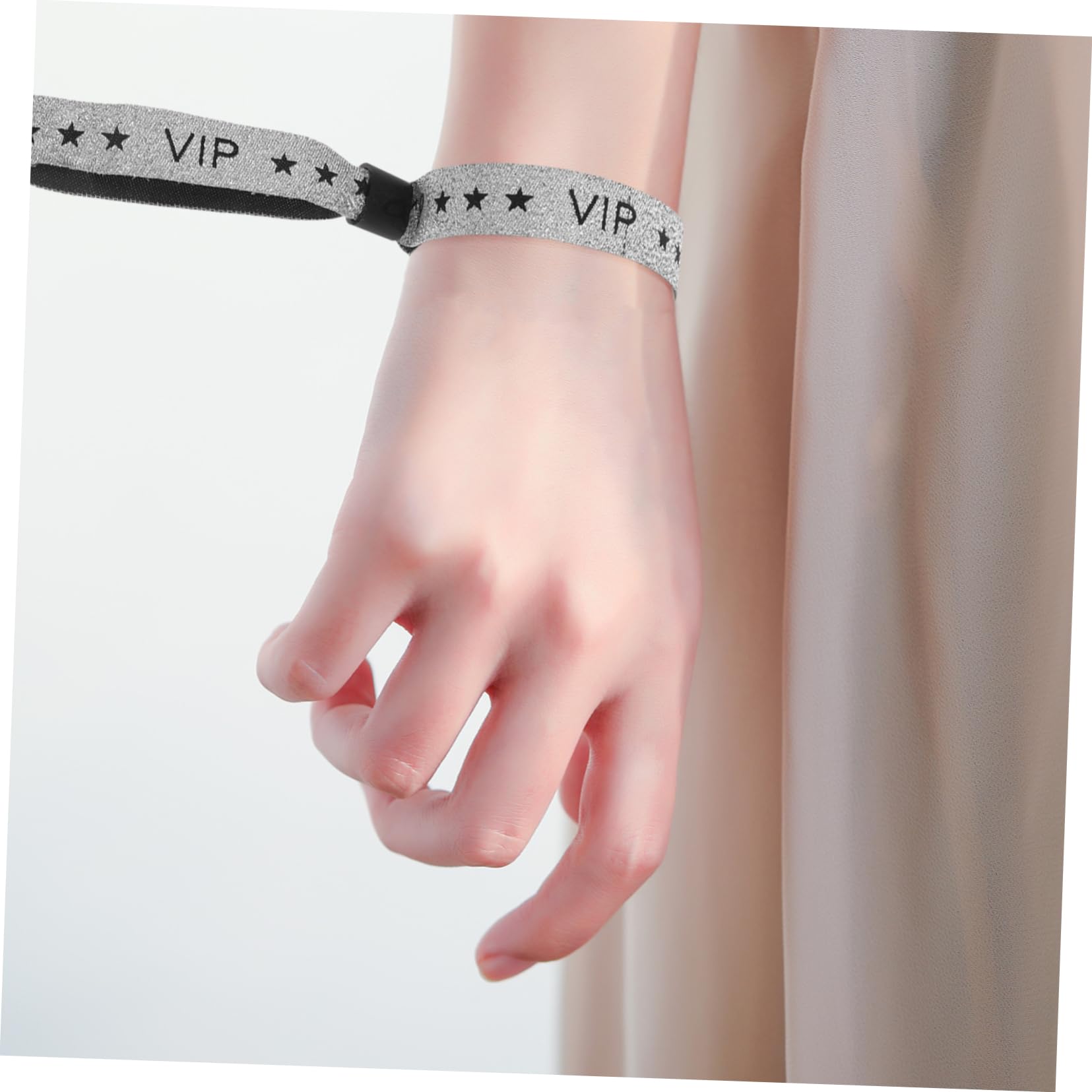 SHOWERORO 100piezas Pulseras De Identificación Para Fiestas Conciertos Deportes Elegantes Ajustables Coleccionables