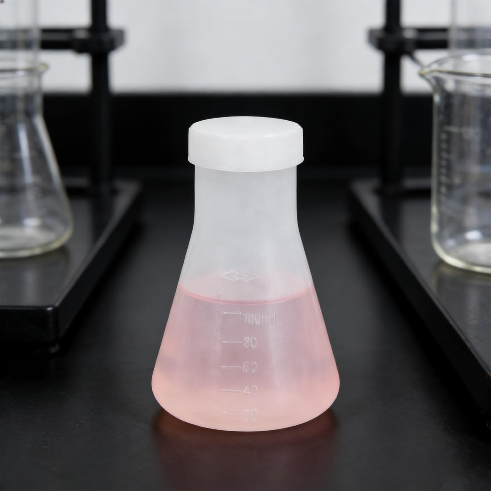20 Matraces Erlenmeyer de Plástico Blanco de 100ml con Tapa | Diseño Cónico Hermético, Uso Repetido, para Investigación y Entornos Biológicos