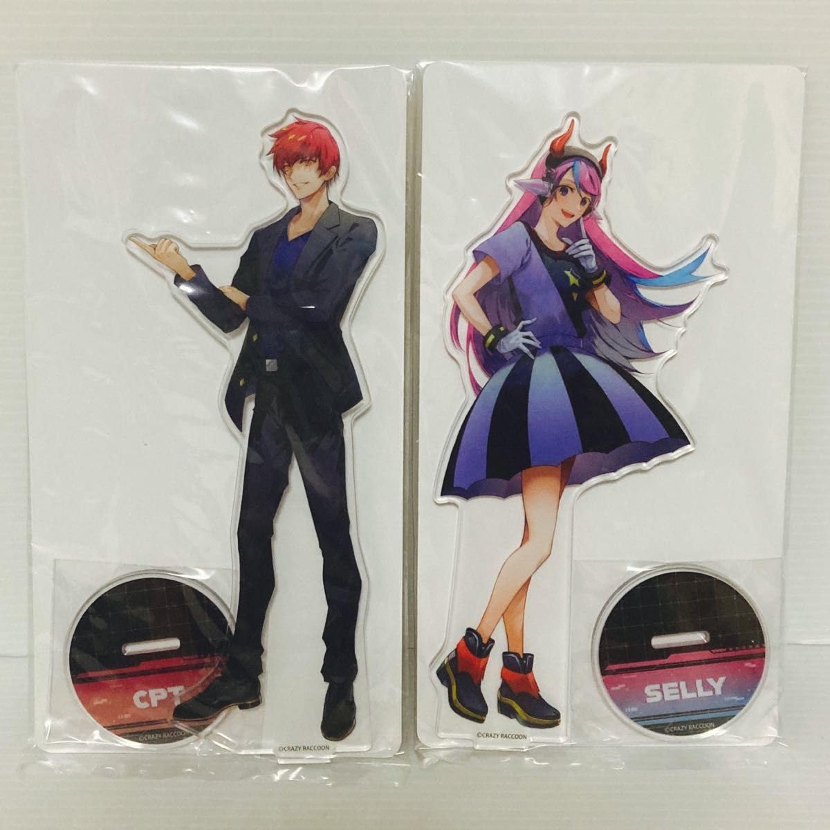 Amazon.co.jp: GiGO限定 Crazy Raccoon SELLY CPT アクリルスタンド 