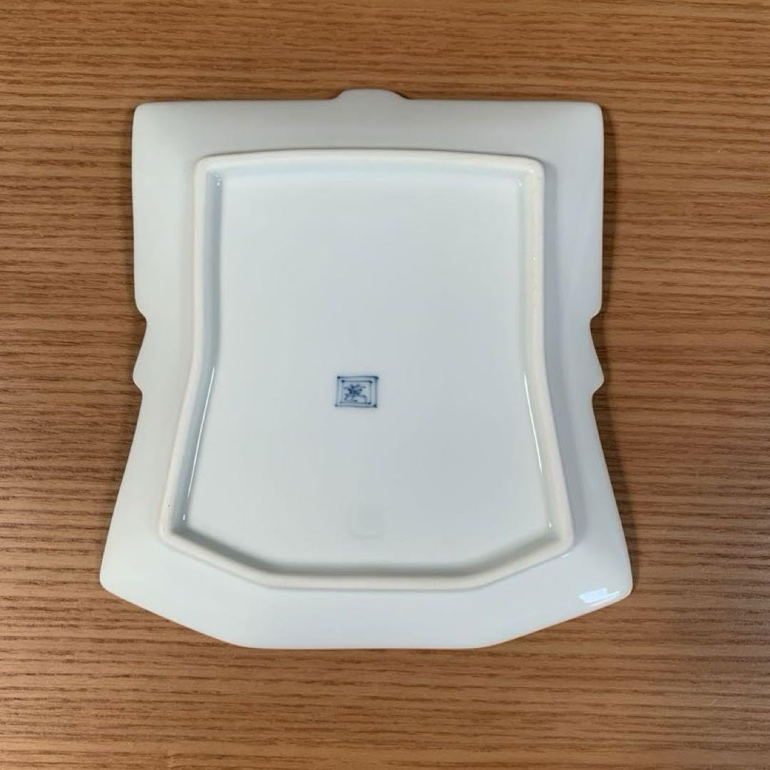 伊万里焼 畑萬陶苑：鍋島 墨弾き青海波朝顔文・雪輪水仙文 着物型皿 2枚セット☆ 伊万里焼 畑萬陶苑：鍋島 墨弾き青海波朝顔文・雪輪水仙文 着物型皿 2