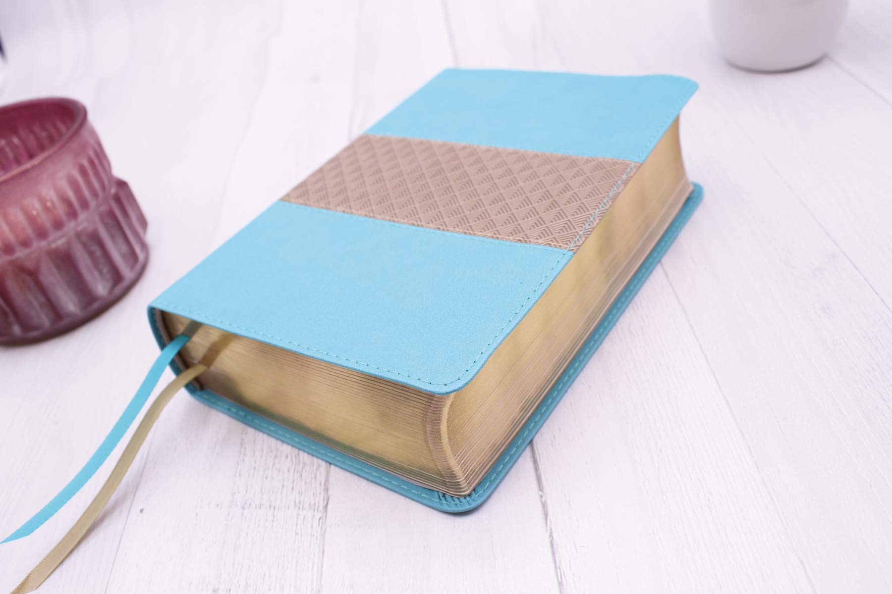 NIV, Giant Print Compact Bible, Leathersoft, Teal, Red Letter, Comfort Print